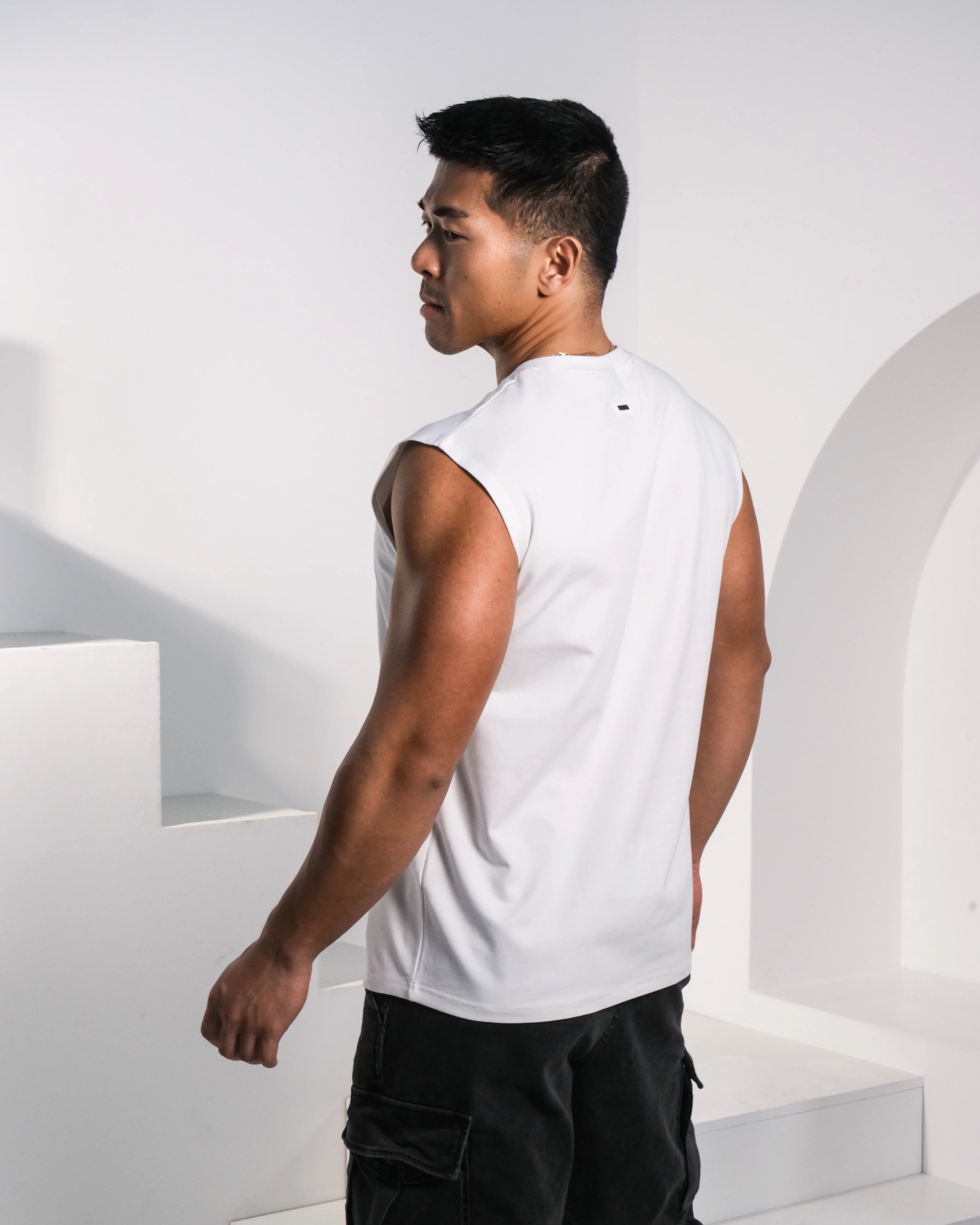 Rexton Classic Muscle Tank - White - Image 5