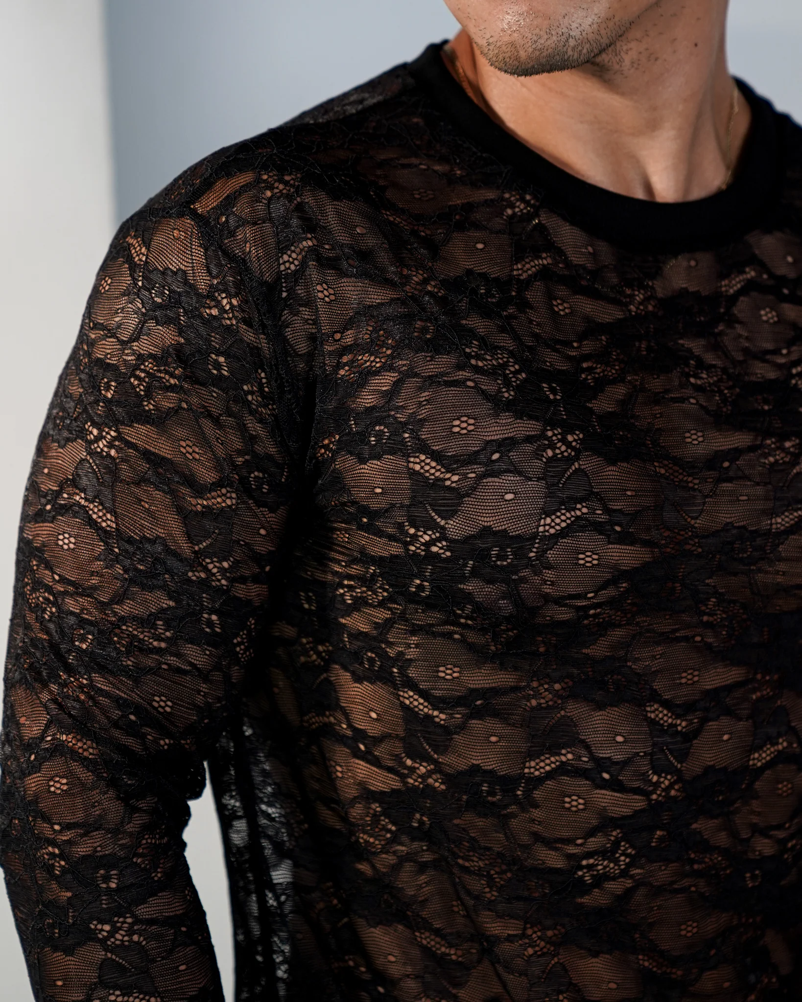 Fioren Crew-Neck Ultra-fine Lace Shirt - Black - Image 5