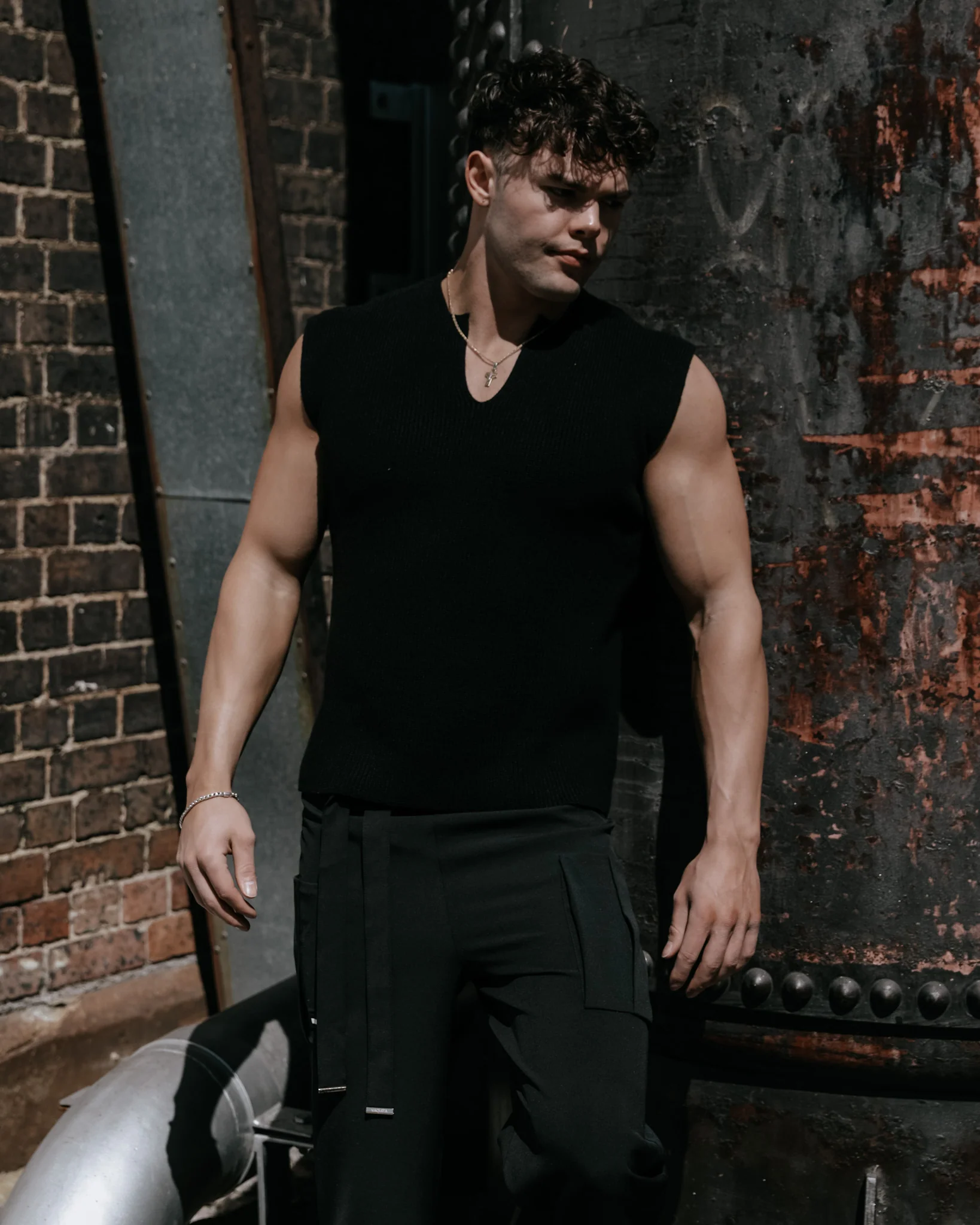 Men’s Sleeveless V-neck Knitted Vest - Black - Image 3